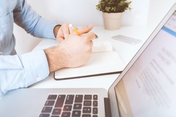 牛在路上，關注量能放大